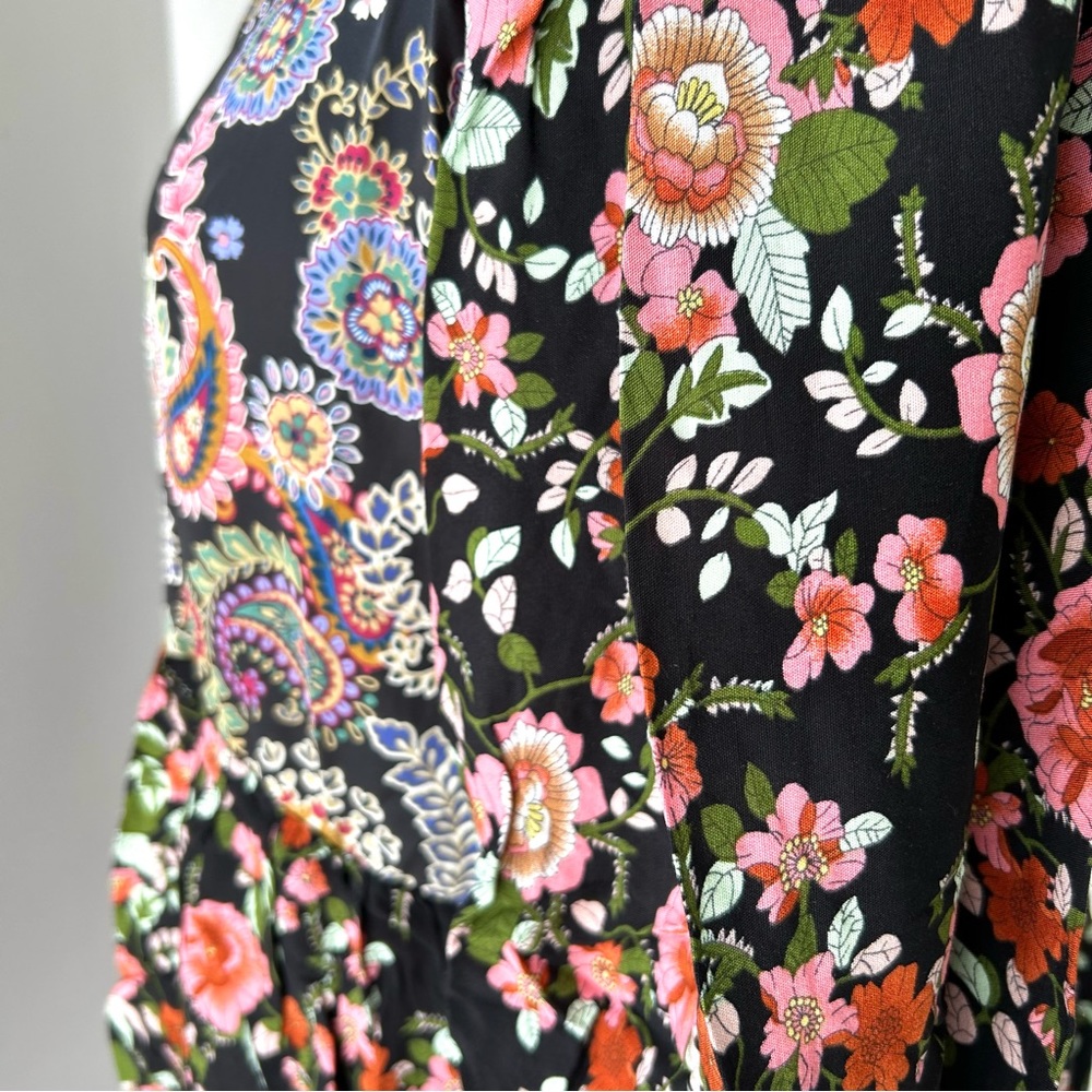 🌸Floral Paisley Boho Blouse w/Tie. Black/Rose/Gold/Blue/Multi. Medium - Picture 9 of 13
